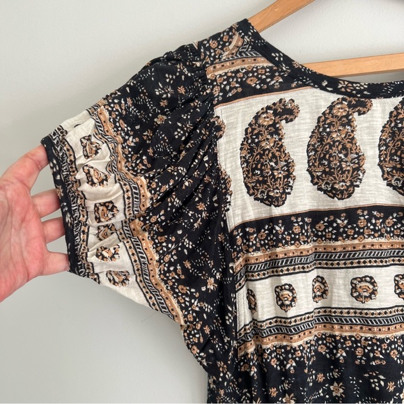 Free People Paisley Print Scoop Back T-Shirt Size Small - Picture 2 of 7